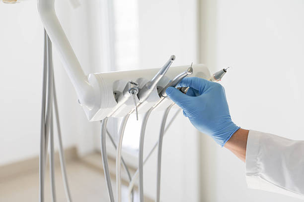 24/7 Emergency Teeth Whitening experts in Salem, MA